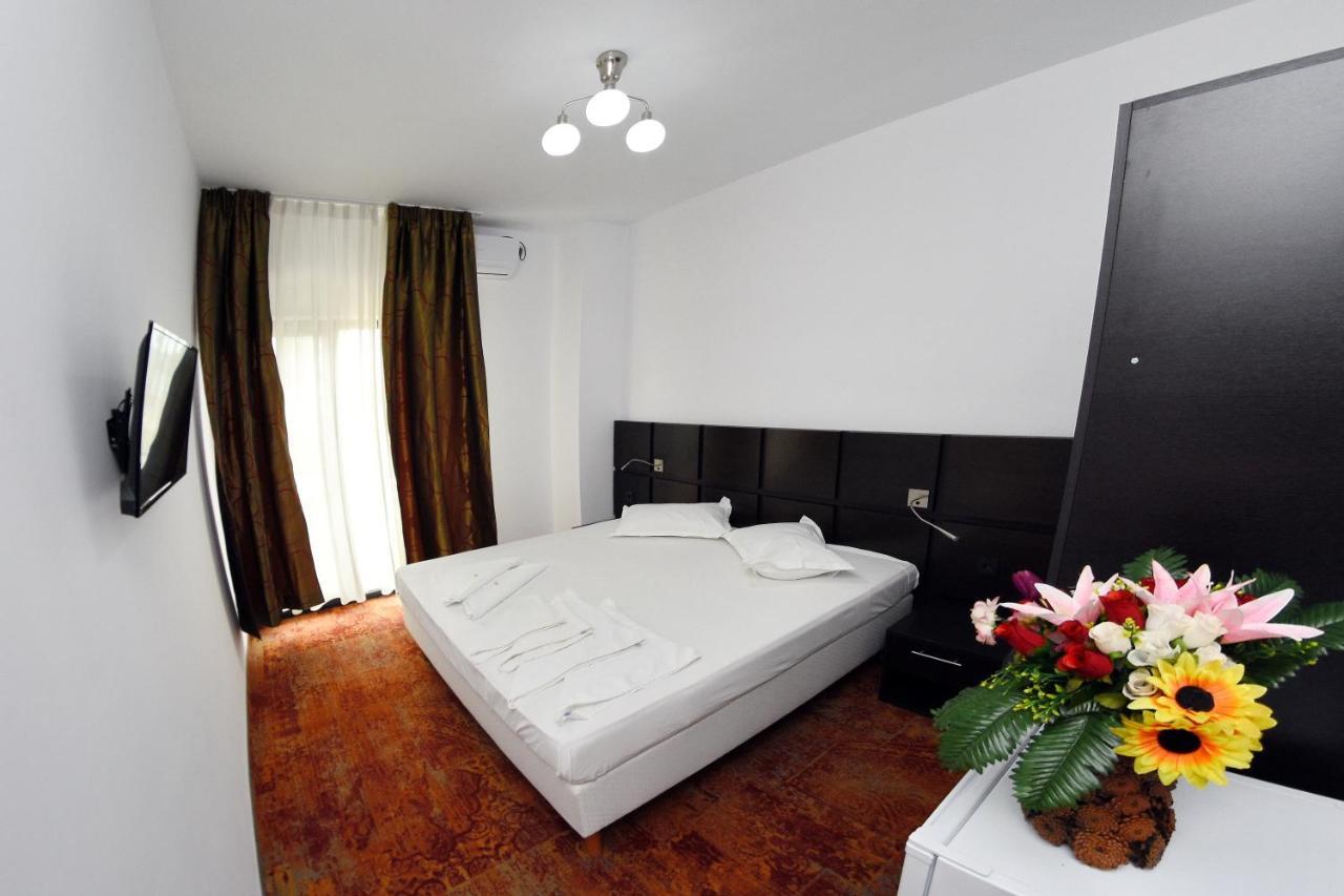 Hotel Mercur Эфорие-Суд Экстерьер фото